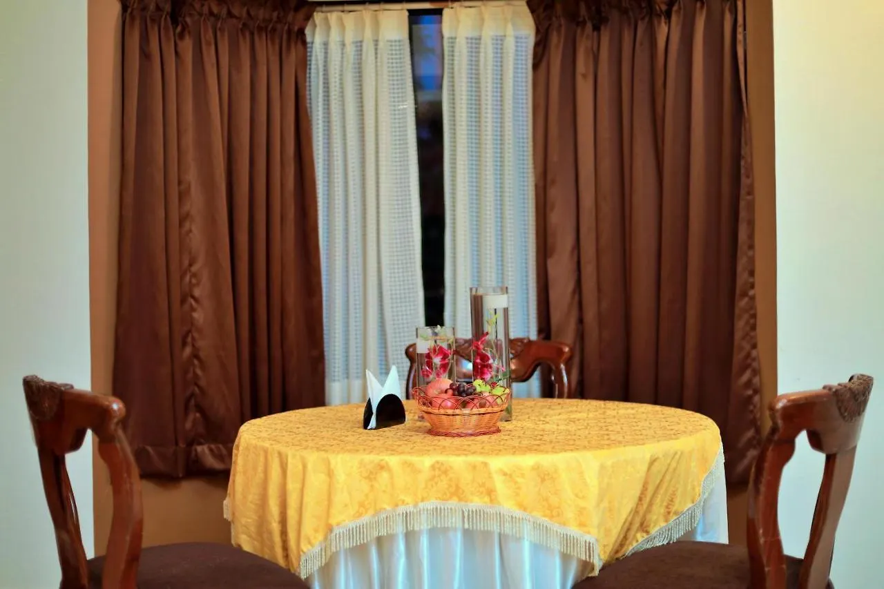 Hotel Edassery Mansion Kochi 3*,